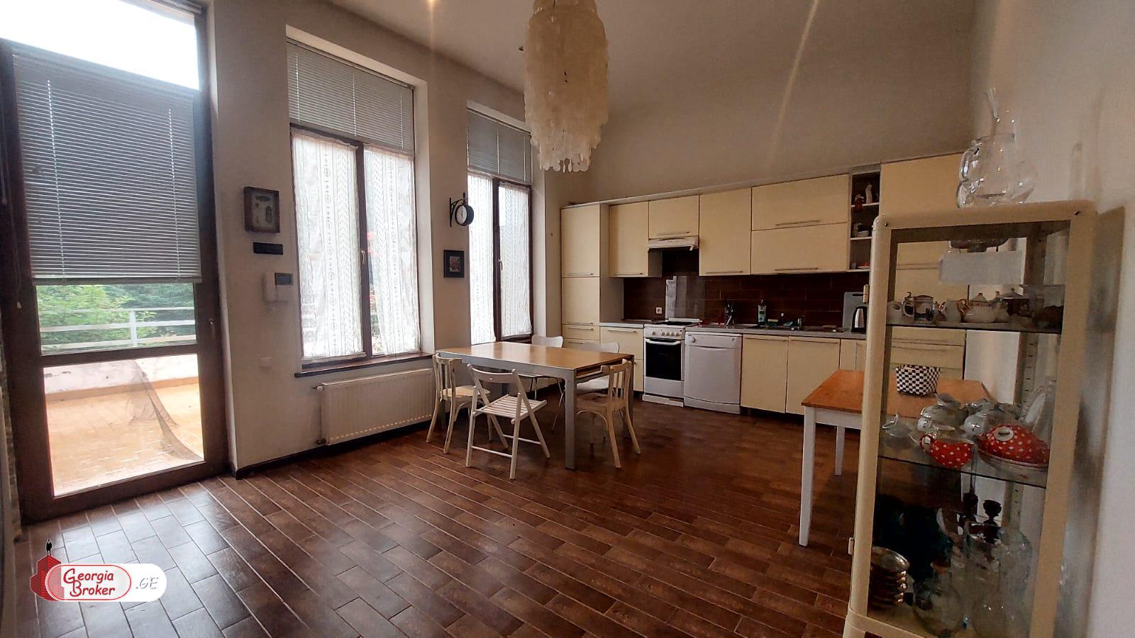 nearly repaired 9-room house for sale